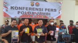 Polisi Gerebek Pengedar Sabu dan Ekstasi di Jambi, Barang Bukti Dipendam di Kebun Ubi