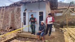 Rumah Warga Dirobohkan Rentenir, Camat Banyuresmi Garut: Tindak Tegas! <