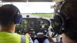 2 Pesawat Bertabrakan di Udara, Sejumlah Orang Tewas