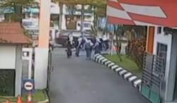 Toyota Rush Tabrak Belasan Siswa SMA di Banyumas saat Akan Menyeberang ke Sekolah