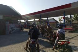 Warga Bantul Keluhkan Antrean Panjang di SPBU Pascakenaikan Harga BBM