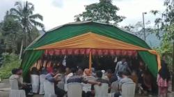 Di Tenda Pengungsian, Jusman dan Nur Paslin Menikah