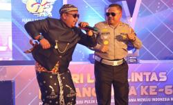 Semarak HUT ke-67 Lalu Lintas, Abah Lala Goyang Polda Jawa Tengah