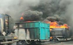  Gudang Minyak di Kertapati Palembang Terbakar, Warga Dengar Banyak Ledakan <