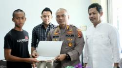 Demo sambil Bawa Belati, Mahasiswa Ini Malah Jadi Anak Asuh Kapolresta Mataram