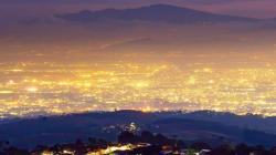 11 Tempat Wisata Bandung Timur, dari Atas Bukti Moko Bisa Lihat Permadani Cahaya<