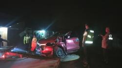 KA Tabrak Avanza Rombongan Ketua Dusun di Pelintasan Cikaso Sukabumi, 5 Luka-luka<