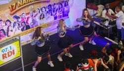 Goyangan Trio Macan Bikin Heboh Pengunjung Pusat Perbelanjaan