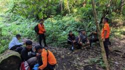 SAR Gabungan Temukan 8 Pendaki Gunung Soputan yang Tersesat