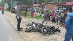 Ajaib, Pengendara Motor di Dharmasraya Selamat Usai Ditabrak Truk