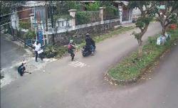 Ngeri, Detik-Detik Jambret Tarik Kalung Perempuan di Malang hingga Jatuh 
