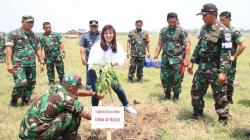 Gandeng 3 SMKN dan Korem 051 Wkt Cibitung, FIFGROUP Tanam 1.437 Pohon di Food Estate