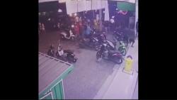 Niat Selesaikan Perselisihan, 3 Pemuda di Mataram Justru Dikeroyok hingga Ditusuk