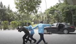 Teroris Bersenjata Sandera Delegasi G20 di Terminal Kedatangan Bandara Ngurah Rai