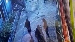 Aksi Pelaku Curanmor Modus Rusak Gembok dengan Cairan Kimia di Garut Terekam CCTV<