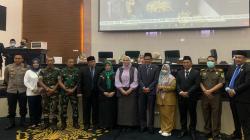 Ketua DPRD Karawang Berganti, Diambil Sumpah oleh Bupati Cellica<