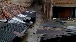 Banjir Terjang Parongpong KBB, Belasan Rumah Terendam Air Setinggi 1,5 Meter<