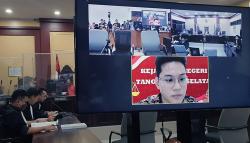 Indra Kenz Divonis 10 Tahun Penjara dan Denda Rp5 Miliar, Korban Binomo Pertanyakan Keputusan Hakim
