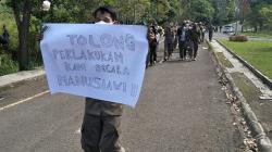 Kisah Pilu Honorer Satpol PP KBB, Diputus Kontrak setelah 15 Tahun Mengabdi