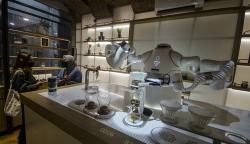 Foto Robot Barista Buat Kopi Kualitas Terbaik, Gantikan Tenaga Manusia?