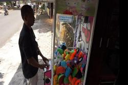 MUI Purworejo Keluarkan Fatwa Haram Permainan Capit Boneka