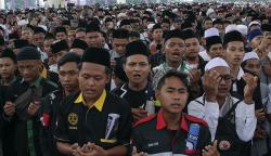 Puluhan Ribu Orang Hadiri Maulid Nabi Muhammad SAW di MAJT Semarang