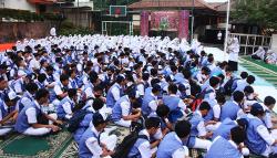 Ratusan Siswa MTS Negeri 19 Pondok Labu Ikuti Trauma Healing