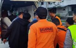 Kecelakaan di Jalan Ida Bagus Mantra, Mobil Masuk ke Parit, 1 Tewas 4 Selamat