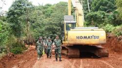 TMMD ke-115, Pangdam Siliwangi: Entaskan Kemiskinan dengan Bangun Infrastruktur Desa<
