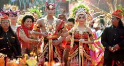 5 Pernikahan Adat Paling Mahal di Indonesia, Nomor 4 Syaratnya Berat! 