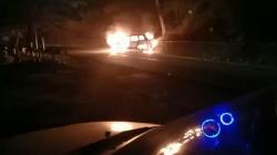 Avanza Ludes Terbakar di Jalur Cikijing-Kuningan, Sopir dan Penumpang Selamat<