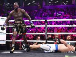 Deontay Wilder Mematikan! Robert Helenius Dibuat KO di Ronde Pertama