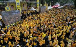 Jabar Menguning, 138.000 Warga Meriahkan Jalan Sehat HUT ke-58 Partai Golkar<