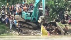  Sopir yang Tenggelam Bareng Truk Sawit di Sungai Batangahari Ditemukan