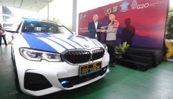 Tampilan BMW 330e M Sport, Kendaraan Resmi Pengawalan Presidensi G20 Indonesia