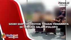 Detik-Detik Siswi SMP Dikeroyok Teman-temannya di Tengah Jalan Polopo