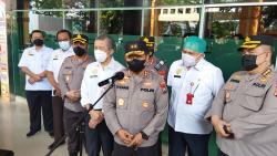 Jenguk Korban Tragedi Kanjuruhan, Kapolda Jatim Irjen Toni Sampaikan Permintaan Maaf
