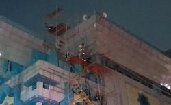 Aksi Heroik Petugas Padamkan Kebakaran Masjid Islamic Center, Hanya Bermodalkan Tali Menuju Kubah