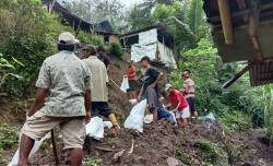 Tanah Bergerak Terjang 2 Desa di Kebumen, Puluhan Rumah Terancam Rusak