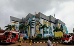 Kepulan Asap Kembali Muncul di Masjid Islamic Center, 6 Unit Damkar Meluncur