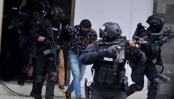 2 Ledakan Guncang Stockholm di Awal Tahun, Pintu Masuk Apartemen Rusak Parah