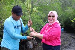 HUT ke-22, Periskapura I Lakukan Kegiatan Sosial di Sekitar Bandara I Gusti Ngurah Rai