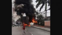 Pesawat Kecil Jatuh di dekat Taman Kota, Saksi: Pilot Cari Tempat Teraman untuk Mendarat