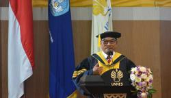 Moeldoko Dianugerahi Gelar Doktor Honoris Causa dari Universitas Negeri Semarang