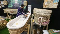 Peti Jenazah dari Pelepah Pisang Buatan Sukoharjo Tembus Pasar Eropa