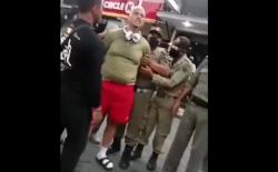 Atlet MMA Australia Ngamuk di Kuta Bali, Adang Mobil hingga Berbaring di Jalan