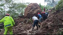 Buka Jalur Cianjur-Bandung Tertutup Longsor, BPBD Segera Turunkan Alat Berat