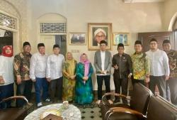 TGB Zainul Majdi Silaturahmi ke Tambak Beras, Disambut Hangat Putri Pendiri NU