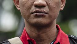 Aksi Jahit Mulut Tuntut Berantas Mafia Tanah