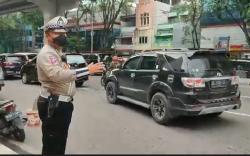 Polantas di Palembang Dilarang Tilang Manual, Hanya Ambil Foto Pakai Ponsel <